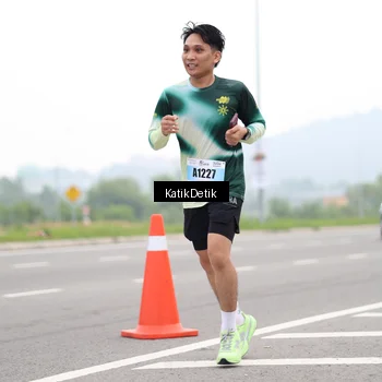 Runner Photo 7213495