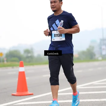 Runner Photo 7213540