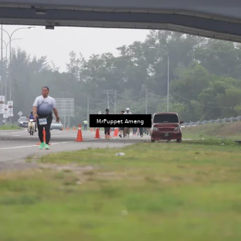 Runner Photo 7213543