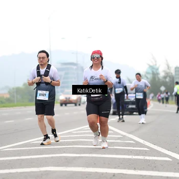 Runner Photo 7213624