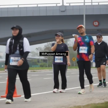 Runner Photo 7213656