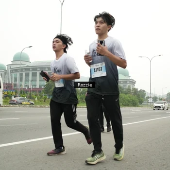 Runner Photo 7213661