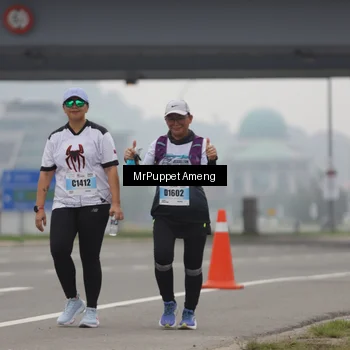 Runner Photo 7213692