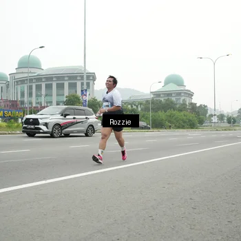 Runner Photo 7213704