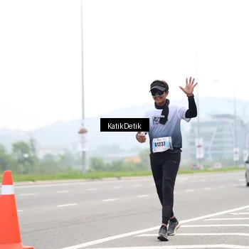 Runner Photo 7213782