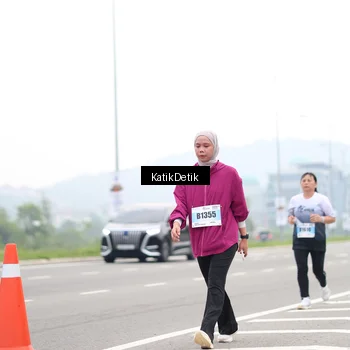 Runner Photo 7213843