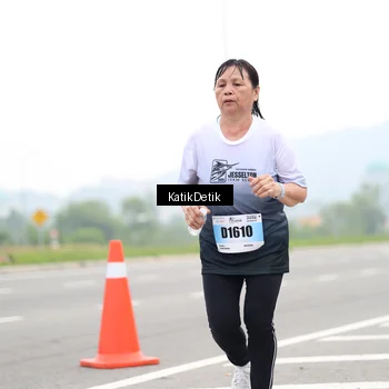 Runner Photo 7213872