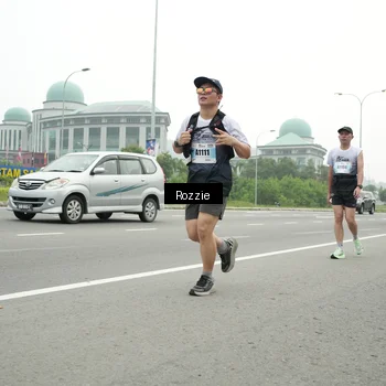 Runner Photo 7213892