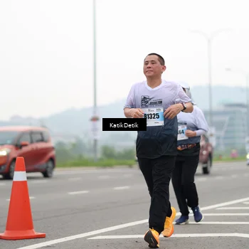 Runner Photo 7213965