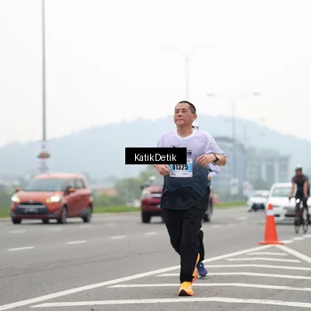 Runner Photo 7214025