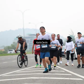 Runner Photo 7214103