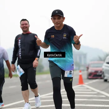 Runner Photo 7214113
