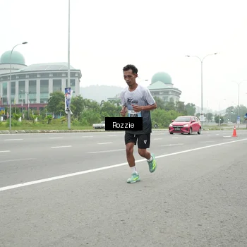 Runner Photo 7214185