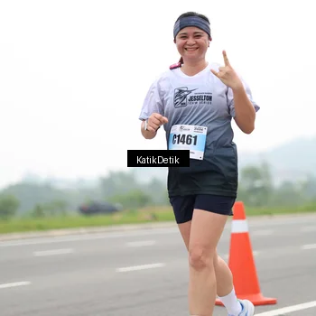 Runner Photo 7214212