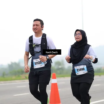 Runner Photo 7214235