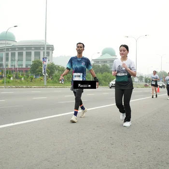 Runner Photo 7214244