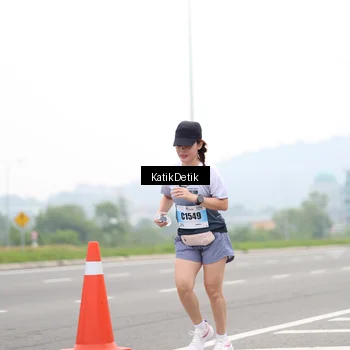 Runner Photo 7214268