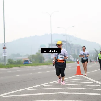 Runner Photo 7214281