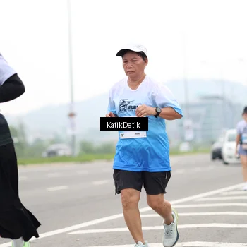 Runner Photo 7214348