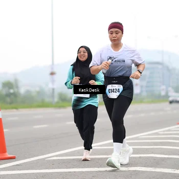 Runner Photo 7214376