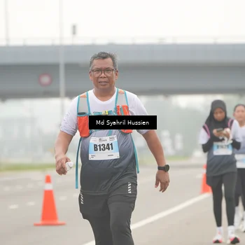 Runner Photo 7214435