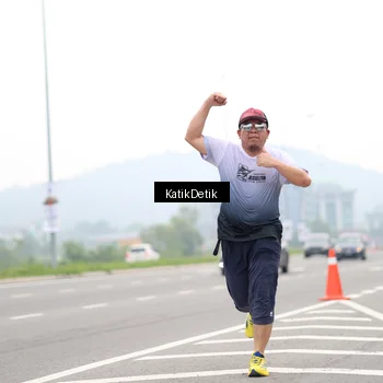 Runner Photo 7214455