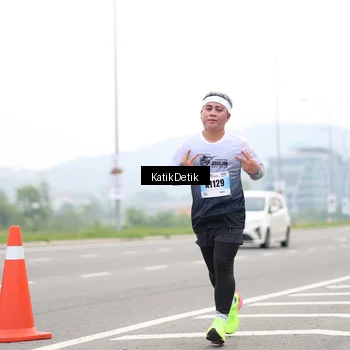 Runner Photo 7214515