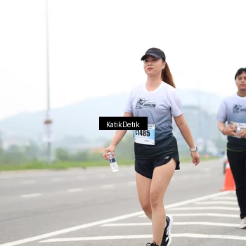 Runner Photo 7214590