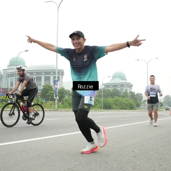 Runner Photo 7214591