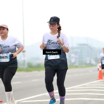 Runner Photo 7214683