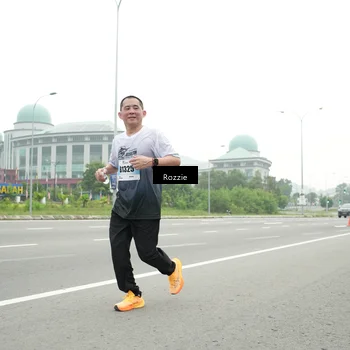 Runner Photo 7214710