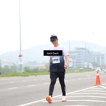 Runner Photo 7214735