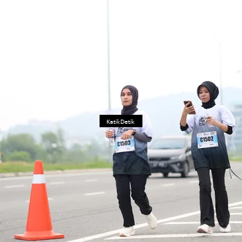 Runner Photo 7214738