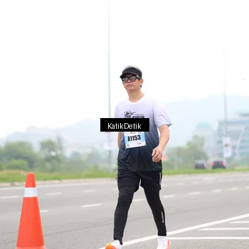Runner Photo 7214745