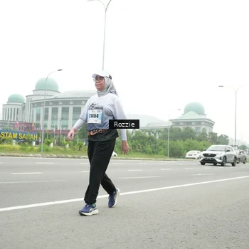 Runner Photo 7214760