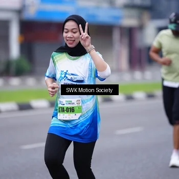 Runner Photo 7214771