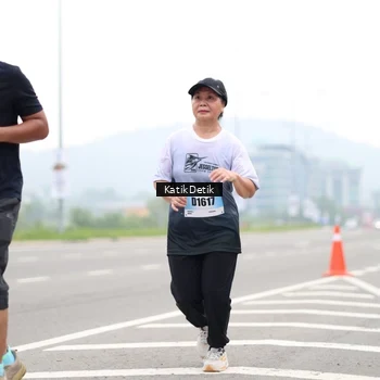 Runner Photo 7214776