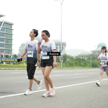 Runner Photo 7214785