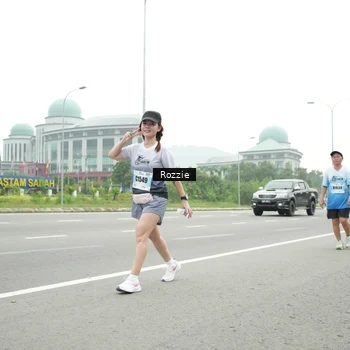 Runner Photo 7214790