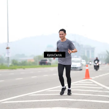 Runner Photo 7214799