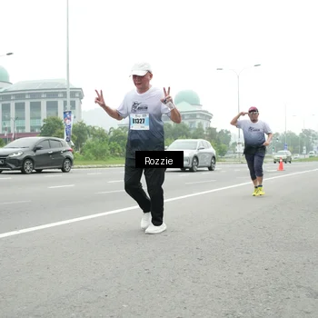 Runner Photo 7214874