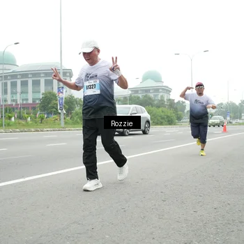 Runner Photo 7214877