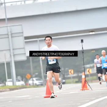 Runner Photo 7214886