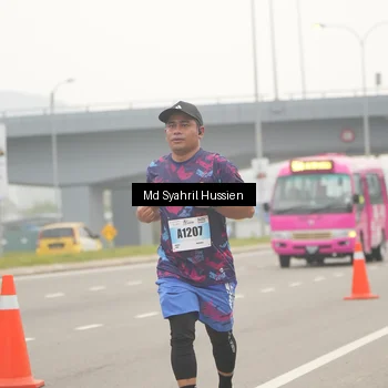 Runner Photo 7214890