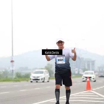 Runner Photo 7214893
