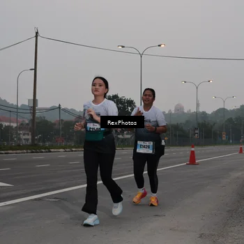 Runner Photo 7214915