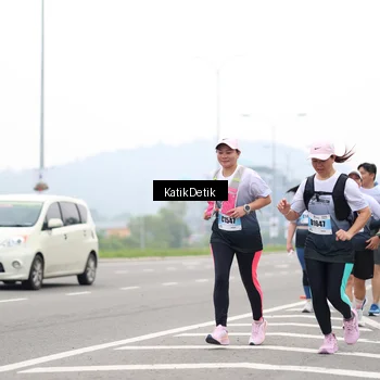 Runner Photo 7214925