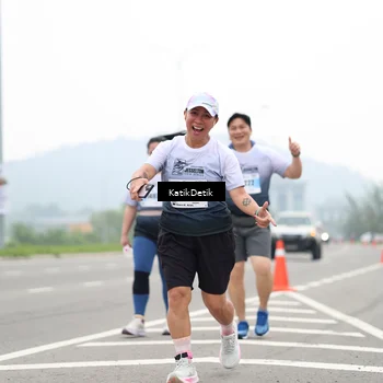 Runner Photo 7214948