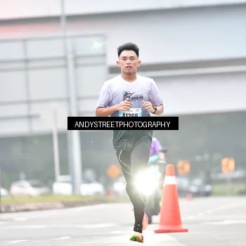 Runner Photo 7215001