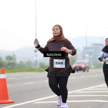 Runner Photo 7215013